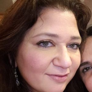 Meet your Posher, Laurie